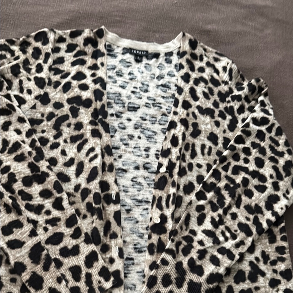 Torrid Black and Cream Animal Print Cardigan